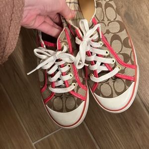 pink coach tennis shoes